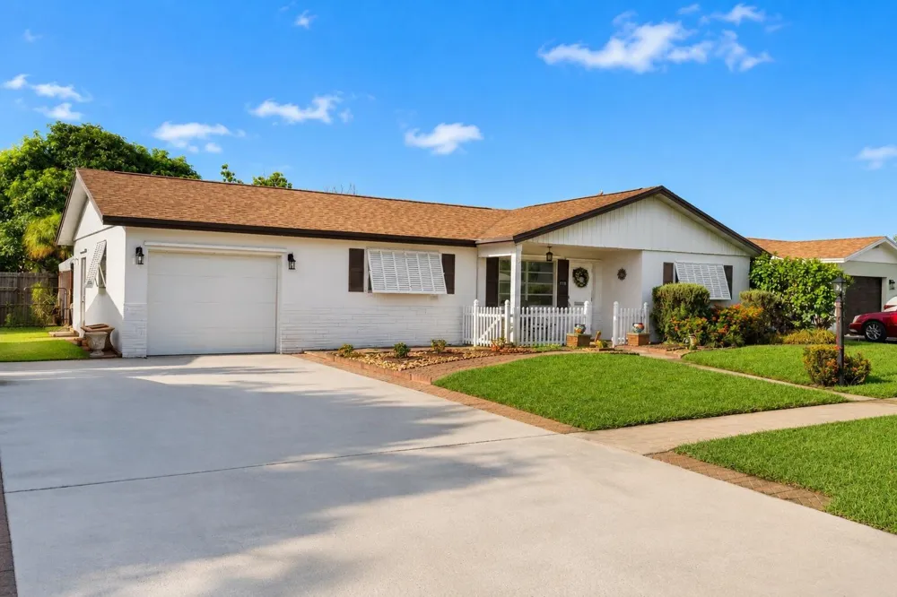 2593 Bahia Road West Palm Beach, FL 33406