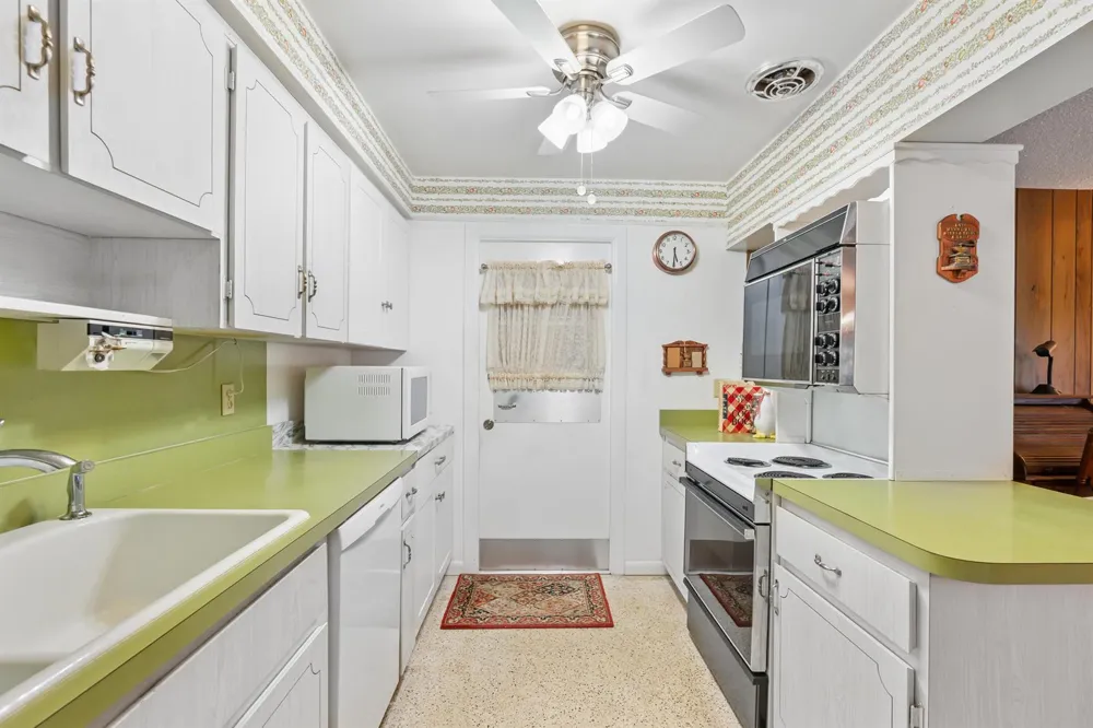 2593 Bahia Road West Palm Beach, FL 33406