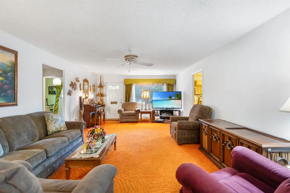 2593 Bahia Road West Palm Beach, FL 33406