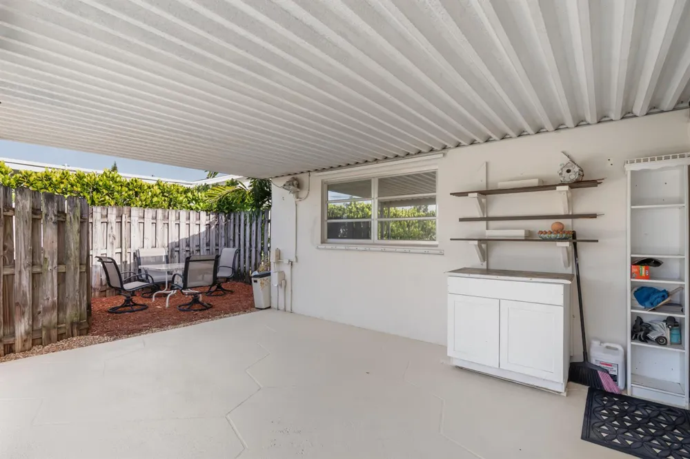 2593 Bahia Road West Palm Beach, FL 33406