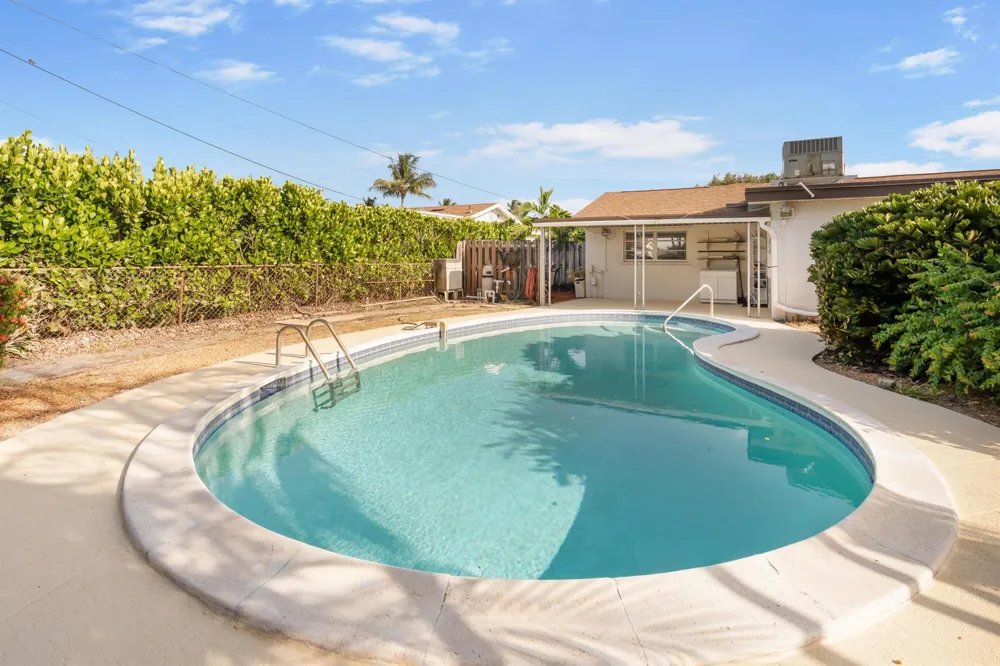2593 Bahia Road West Palm Beach, FL 33406