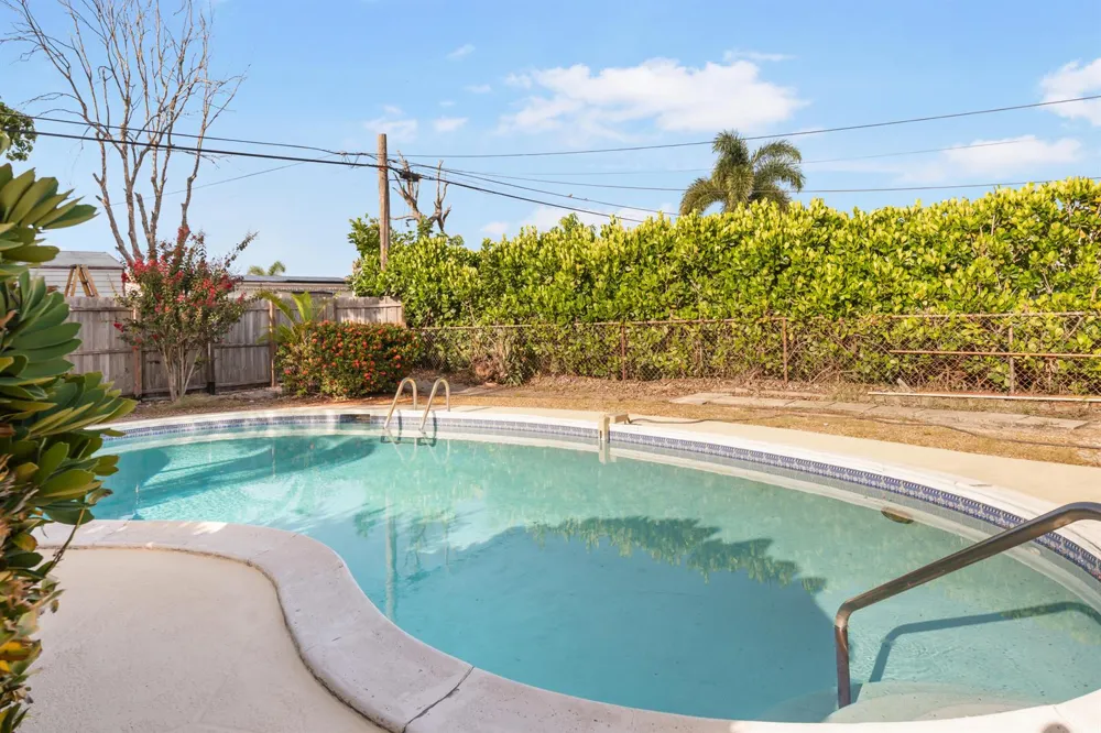 2593 Bahia Road West Palm Beach, FL 33406