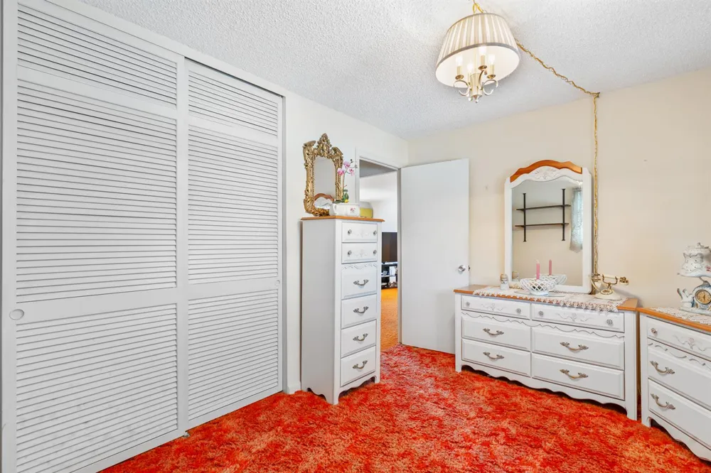 2593 Bahia Road West Palm Beach, FL 33406