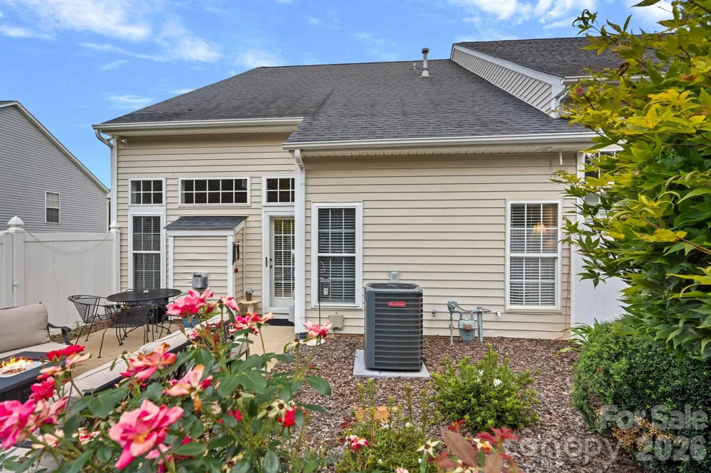 1628 Backcreek Lane Gastonia, NC 28054