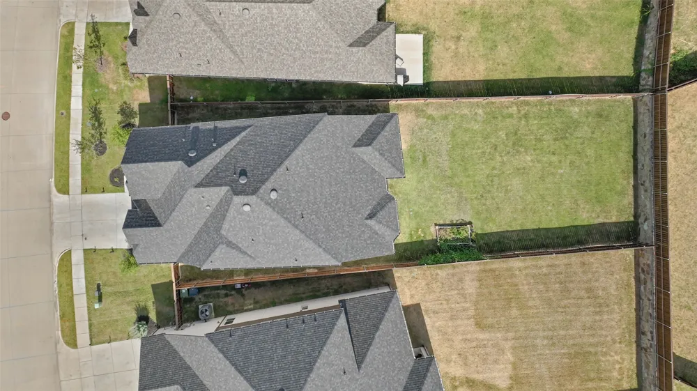 2448 Halter Drive Aubrey, TX 76227