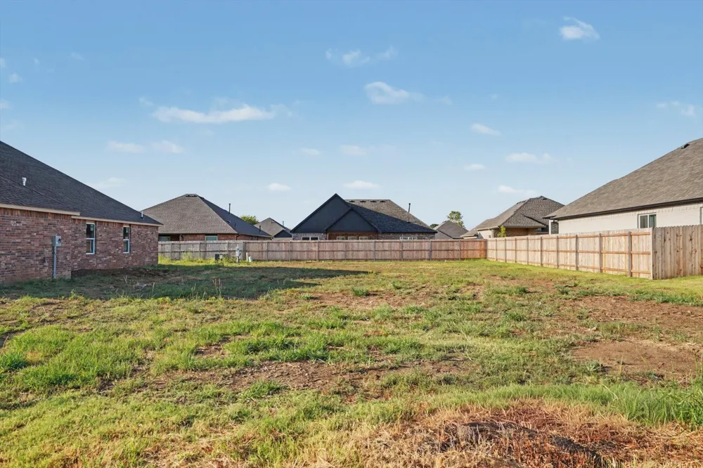 27894 E 109th Street Coweta, OK 74429