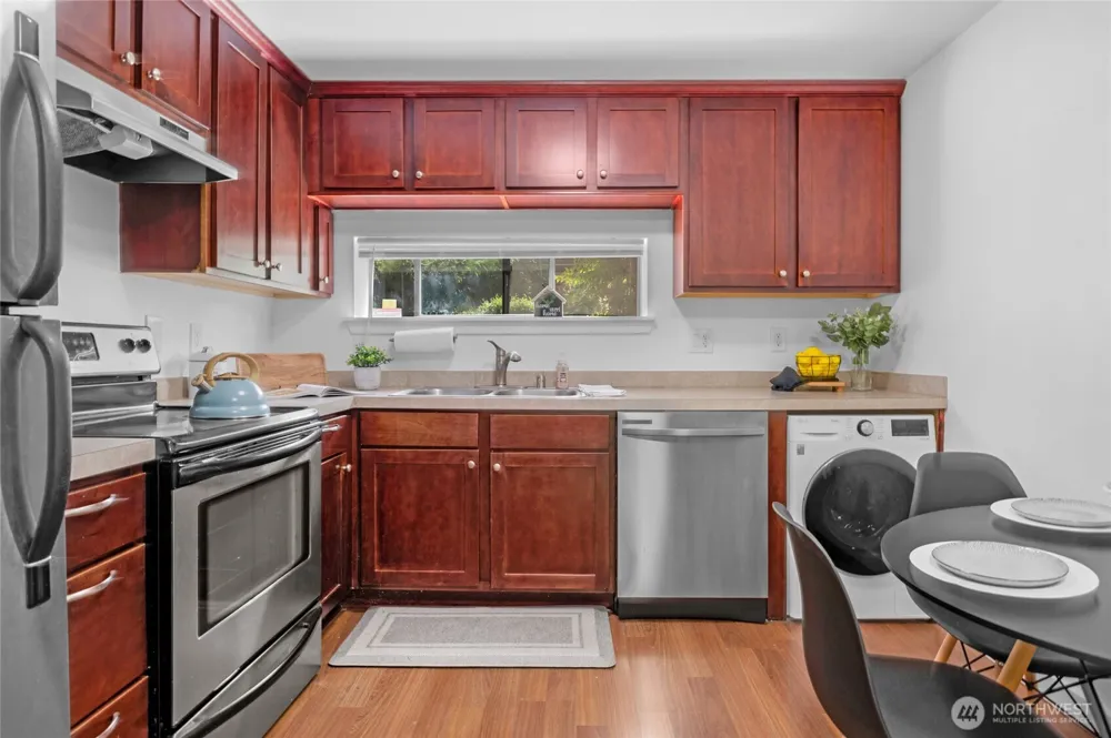 23405 16th Place S #C104 Des Moines, WA 98198