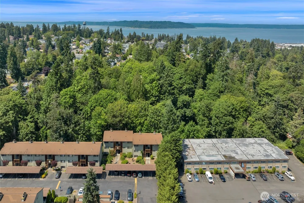 23405 16th Place S #C104 Des Moines, WA 98198