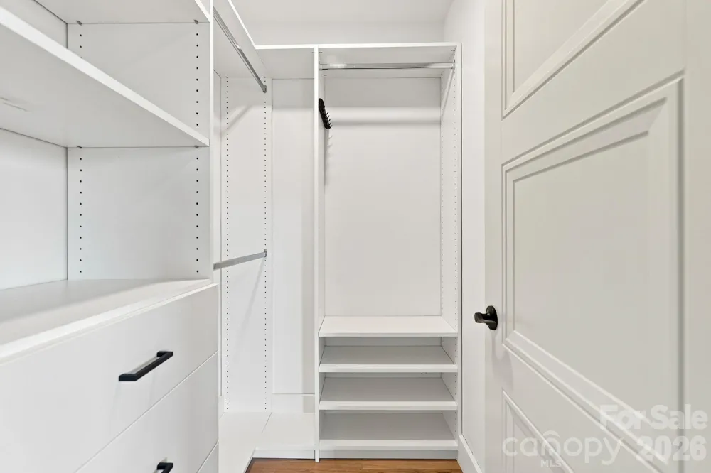 128 Chepstow Place Black Mountain, NC 28711
