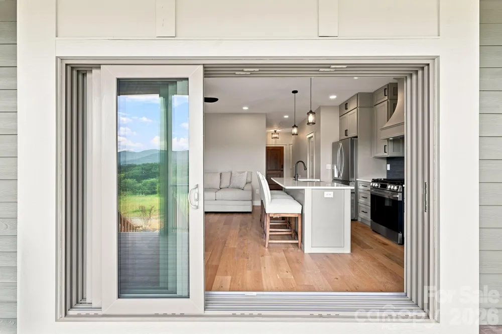 128 Chepstow Place Black Mountain, NC 28711