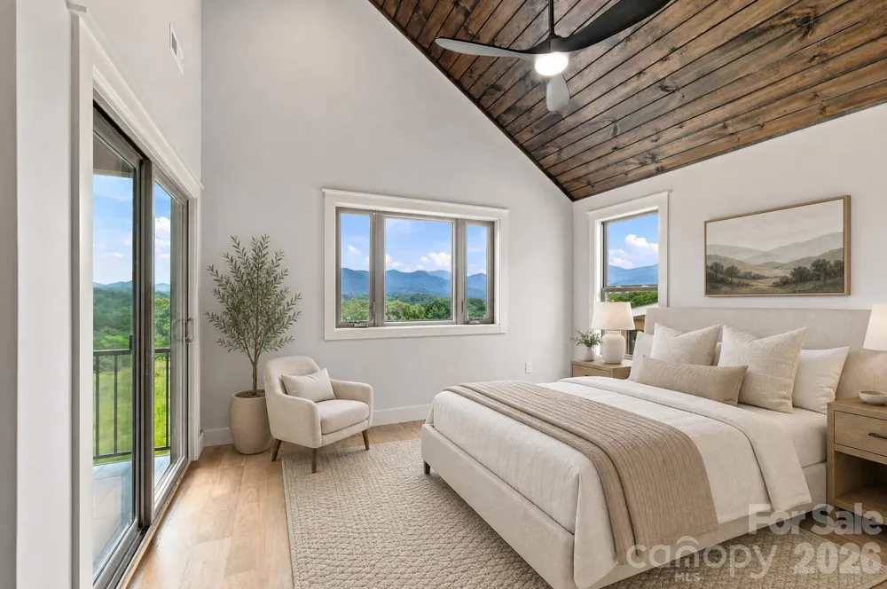 128 Chepstow Place Black Mountain, NC 28711