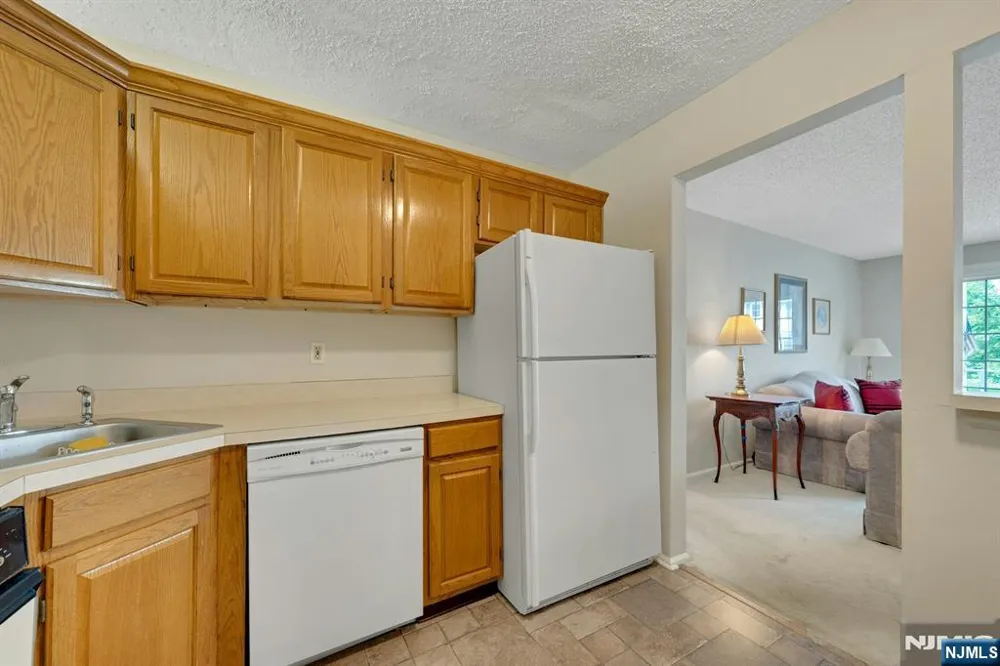 631 Plum Terrace Mahwah, NJ 07430