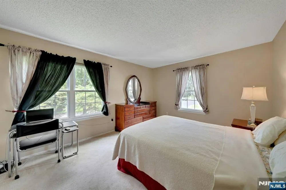 631 Plum Terrace Mahwah, NJ 07430