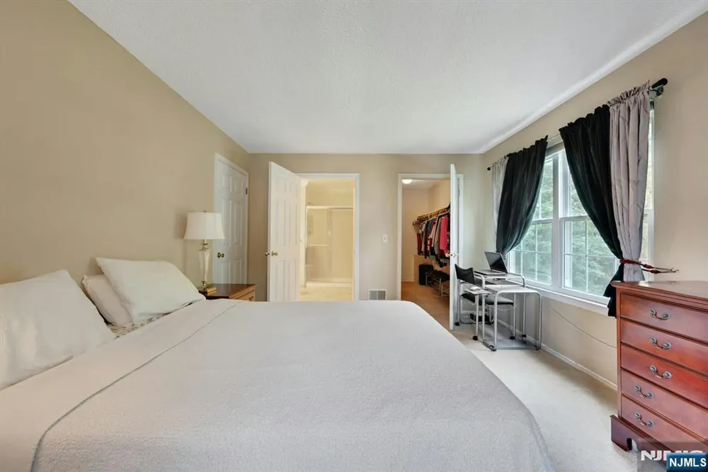 631 Plum Terrace Mahwah, NJ 07430