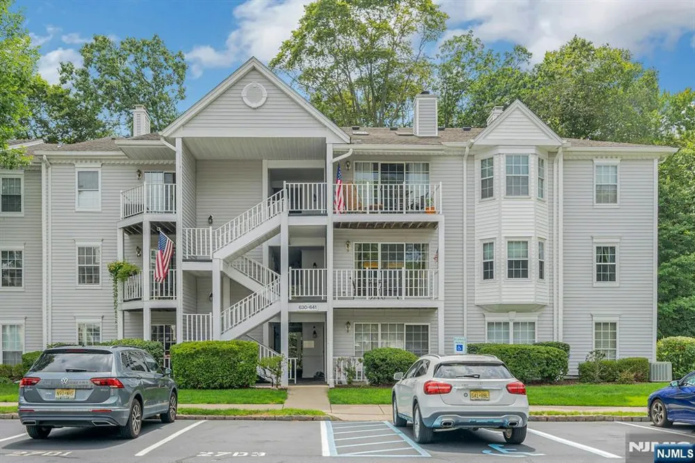 631 Plum Terrace Mahwah, NJ 07430