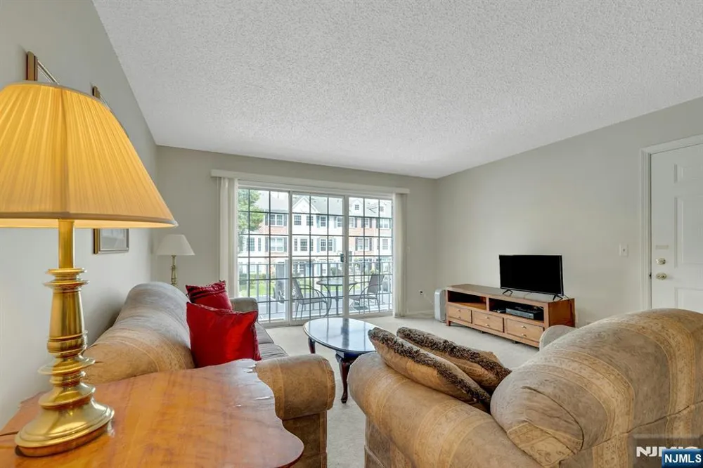 631 Plum Terrace Mahwah, NJ 07430