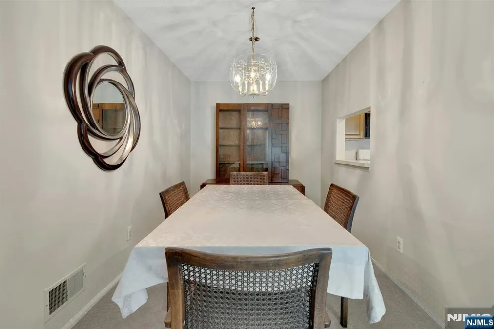 631 Plum Terrace Mahwah, NJ 07430