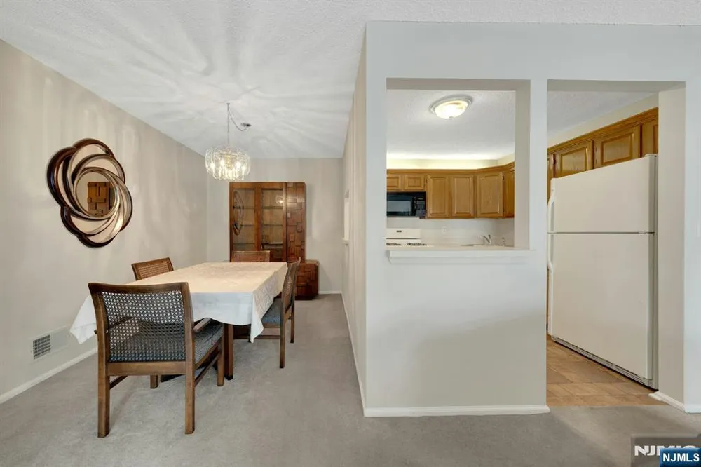 631 Plum Terrace Mahwah, NJ 07430