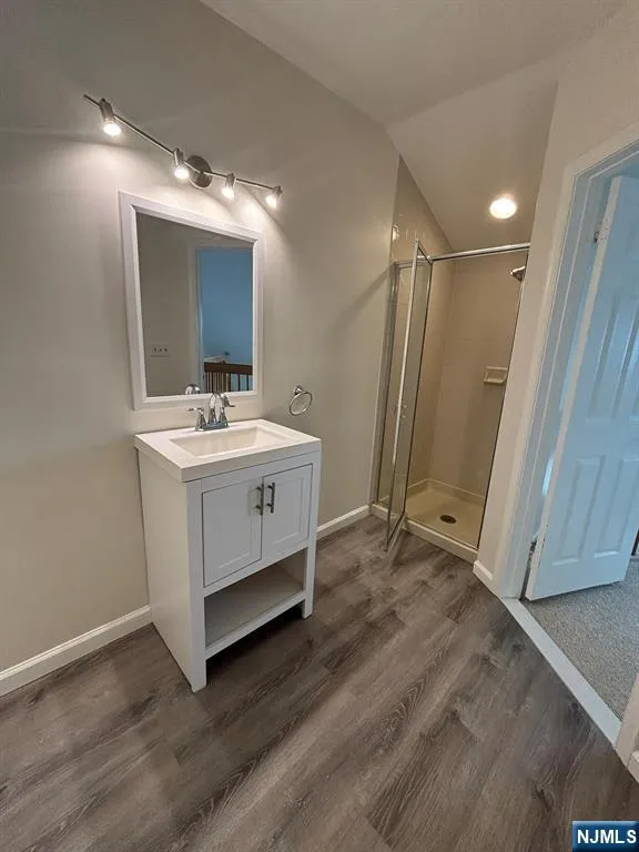1530 Westgate Drive Fort Lee, NJ 07024