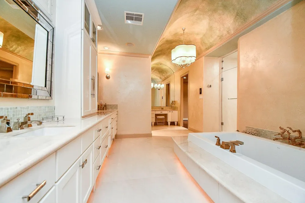 12316 Oak Bend Circle Conroe, TX 77304