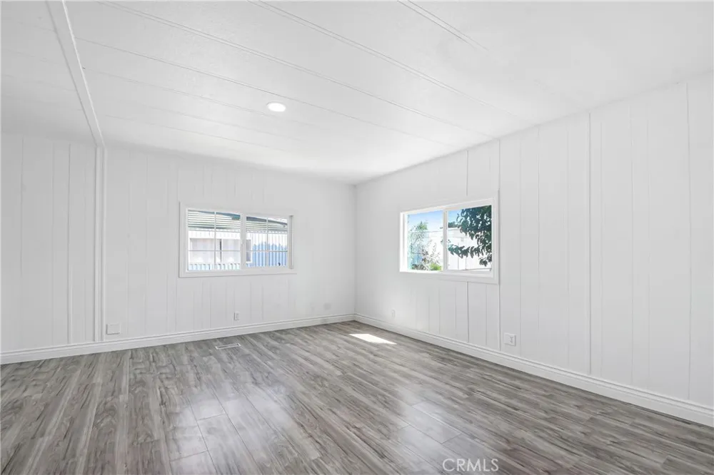 1455 S State St #17 Hemet, CA 92543