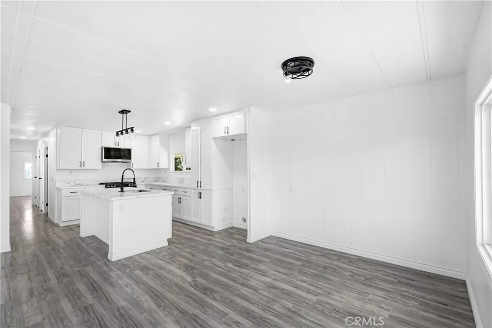 1455 S State St #17 Hemet, CA 92543