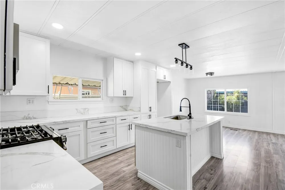 1455 S State St #17 Hemet, CA 92543