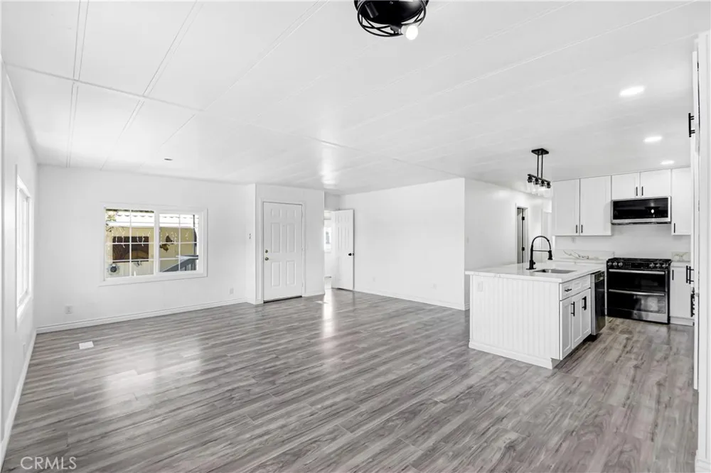 1455 S State St #17 Hemet, CA 92543