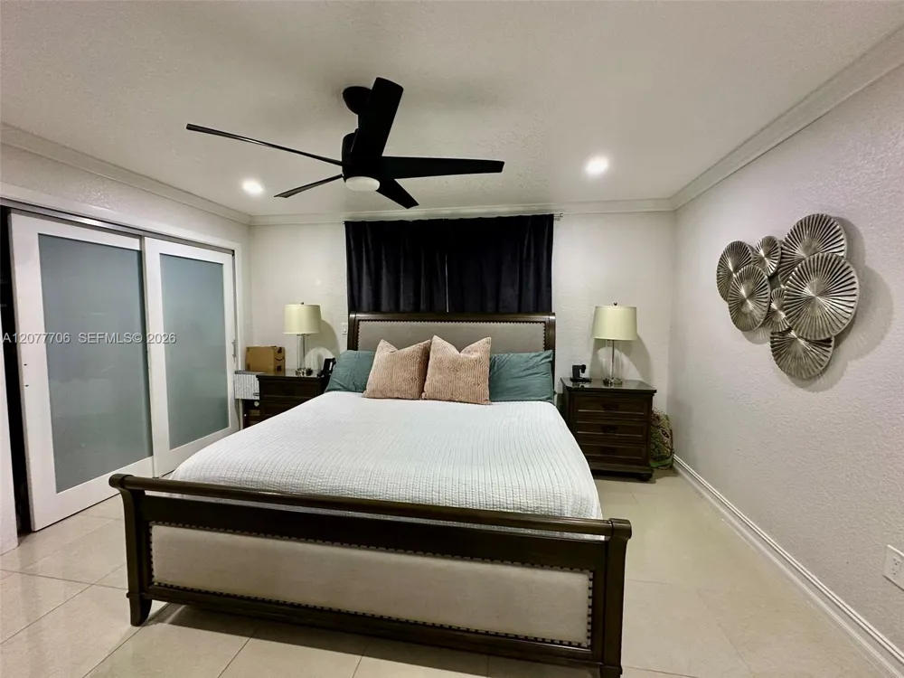 9021 NW 150th Ter Miami Lakes, FL 33018