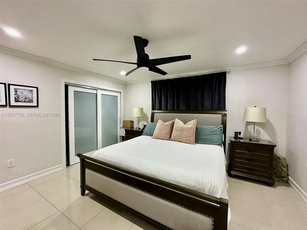 9021 NW 150th Ter Miami Lakes, FL 33018