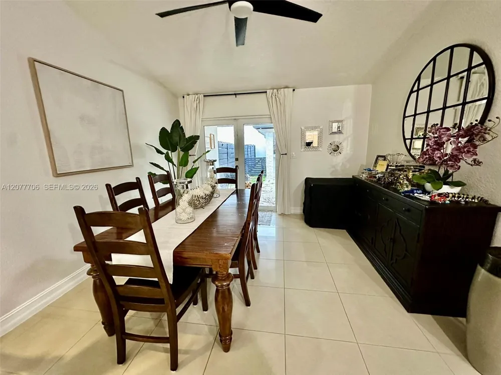 9021 NW 150th Ter Miami Lakes, FL 33018