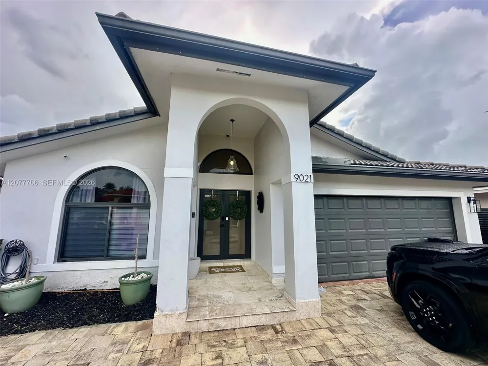 9021 NW 150th Ter Miami Lakes, FL 33018