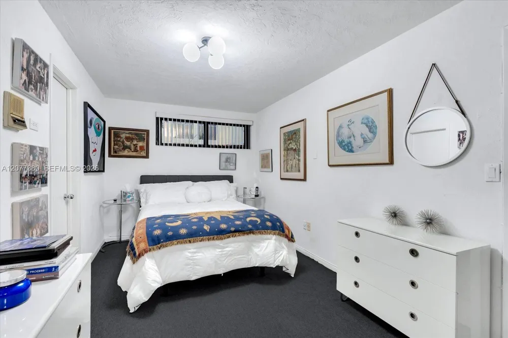 279 Hibiscus Dr Miami Beach, FL 33139
