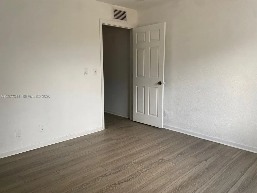 4218 Vineyard Cir #4218 Weston, FL 33332