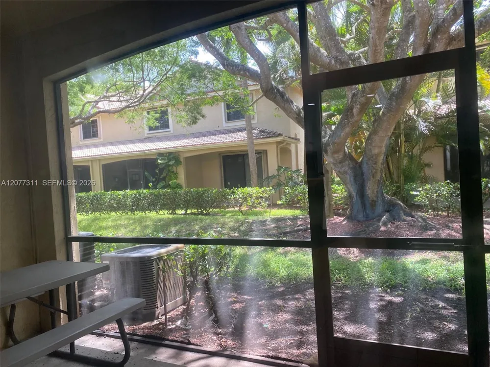 4218 Vineyard Cir #4218 Weston, FL 33332