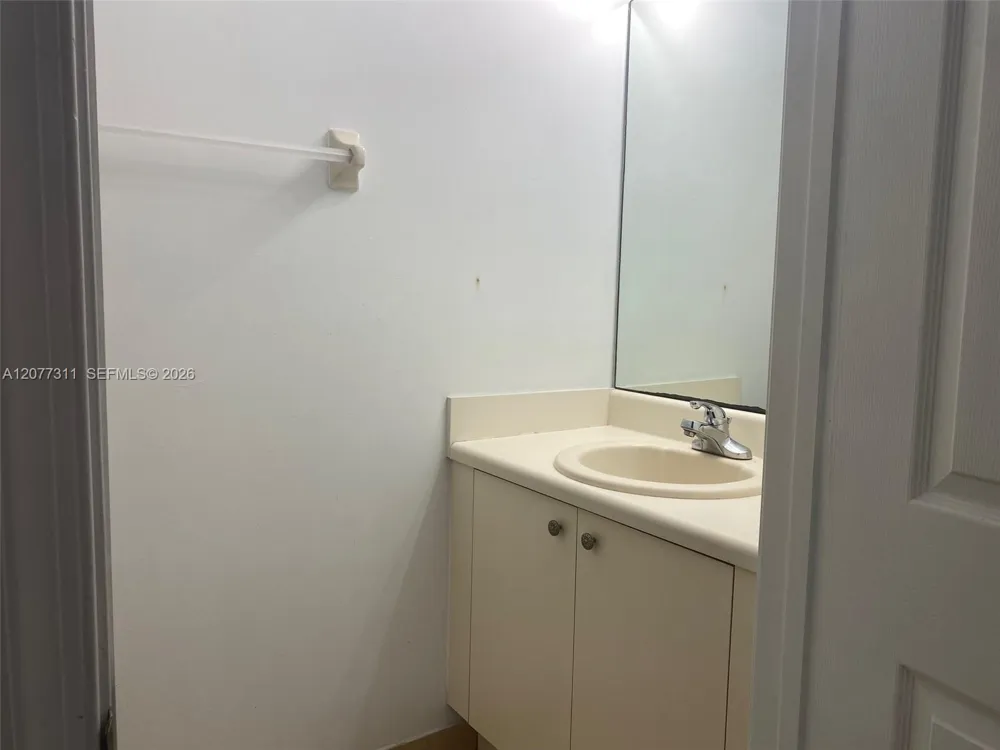 4218 Vineyard Cir #4218 Weston, FL 33332