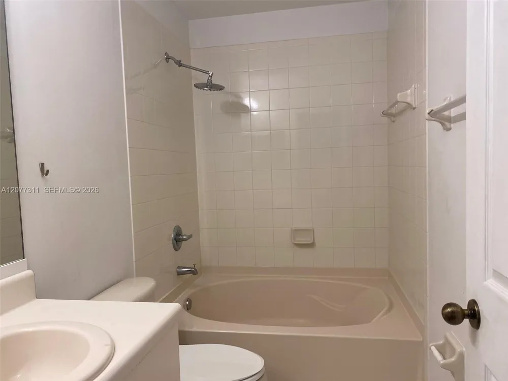 4218 Vineyard Cir #4218 Weston, FL 33332