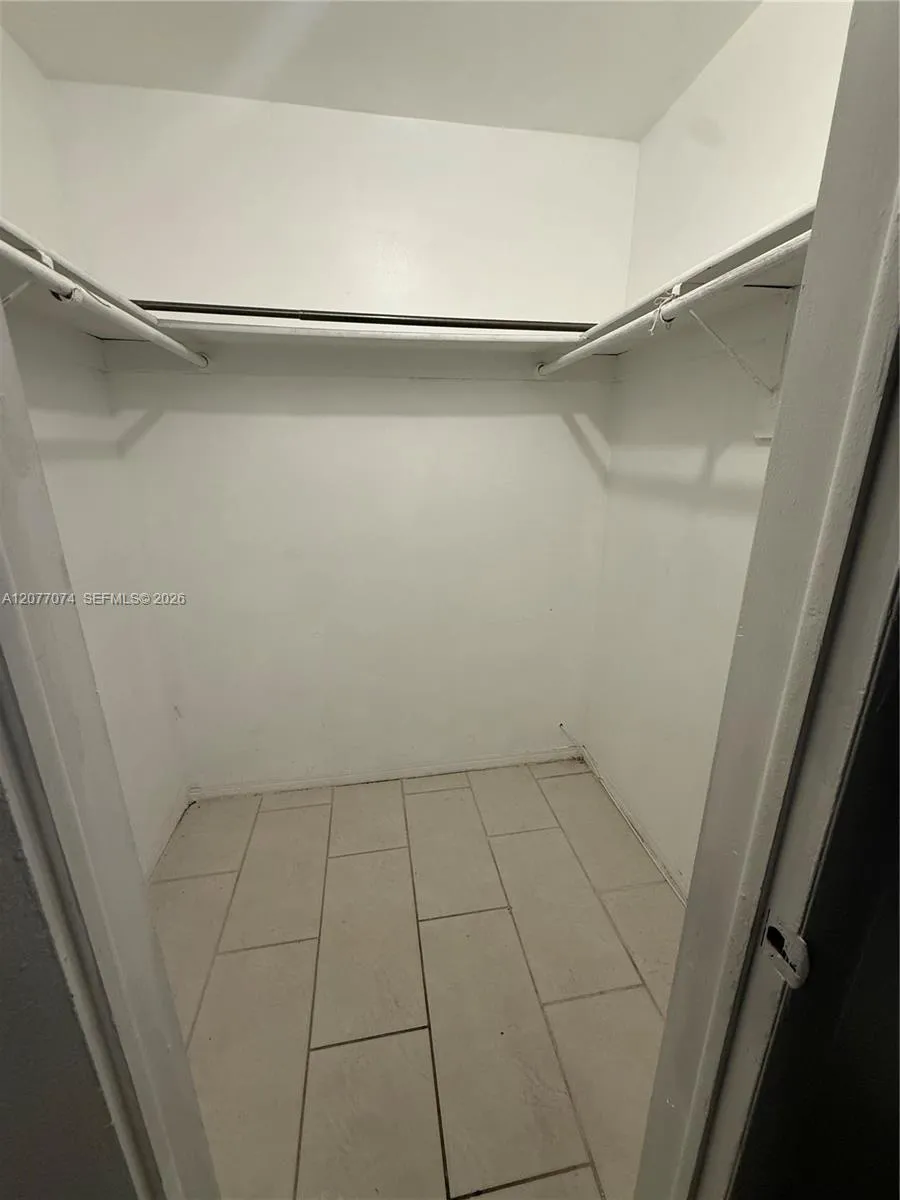 5715 Hayes St #5715 Hollywood, FL 33021