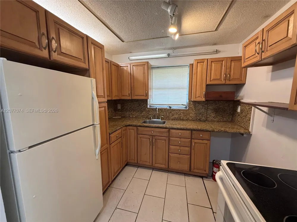 5715 Hayes St #5715 Hollywood, FL 33021