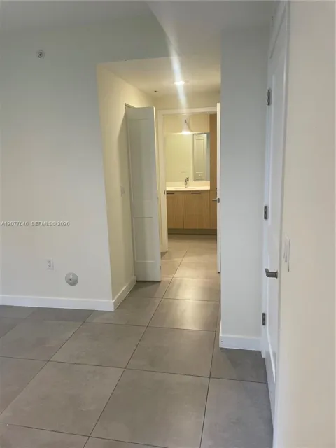 16395 Biscayne Blvd #313