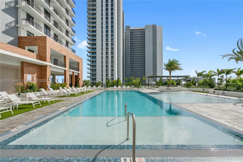 16395 Biscayne Blvd #313 North Miami Beach, FL 33160