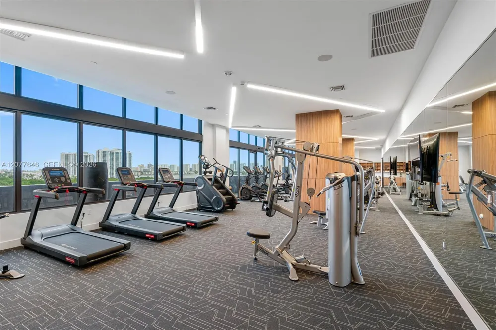 16395 Biscayne Blvd #313 North Miami Beach, FL 33160