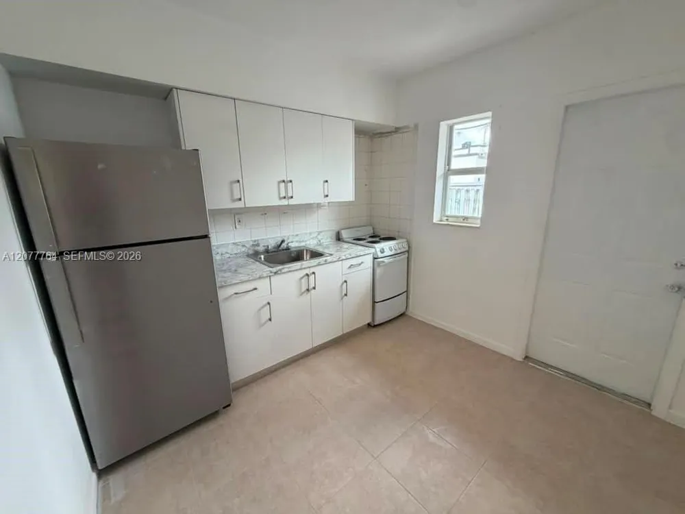 2465 W Flagler St #6 Miami, FL 33135