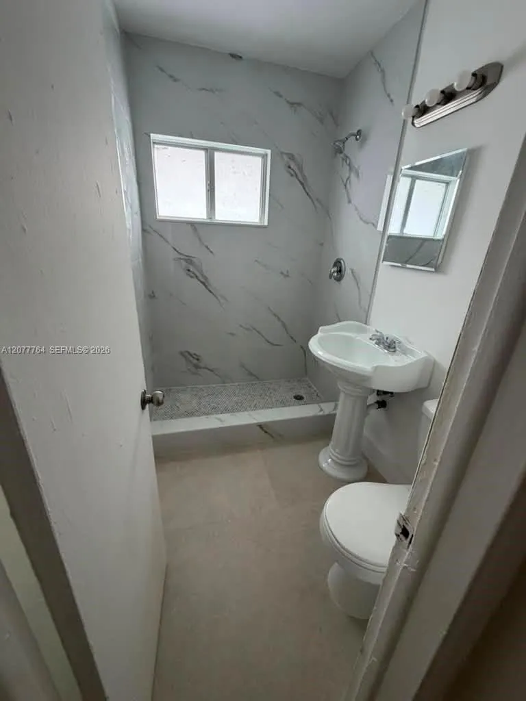 2465 W Flagler St #6 Miami, FL 33135