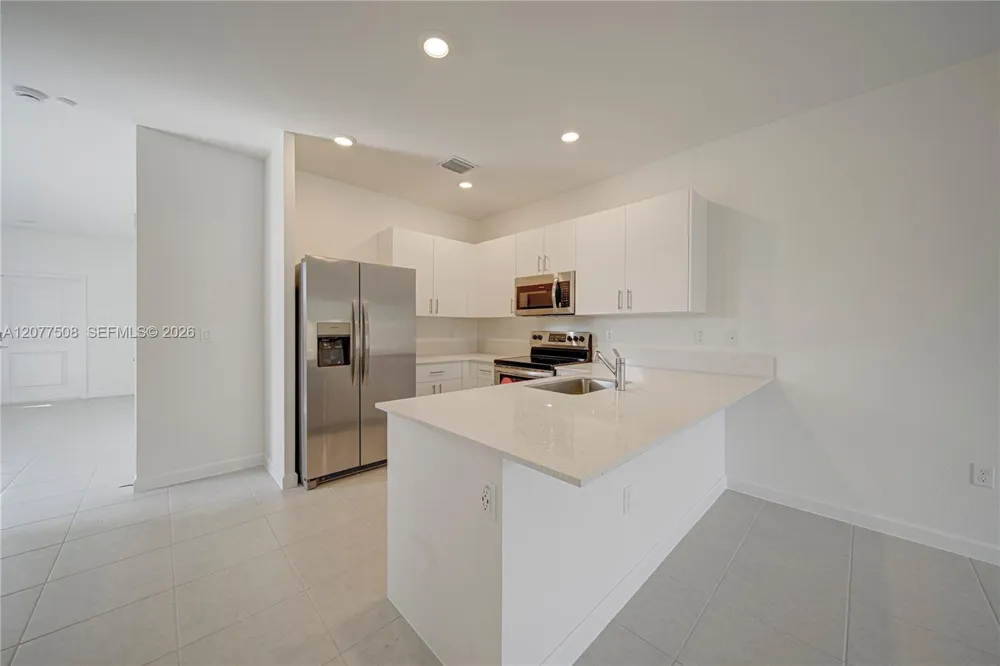 11881 NW 47th Mnr Coral Springs, FL 33076