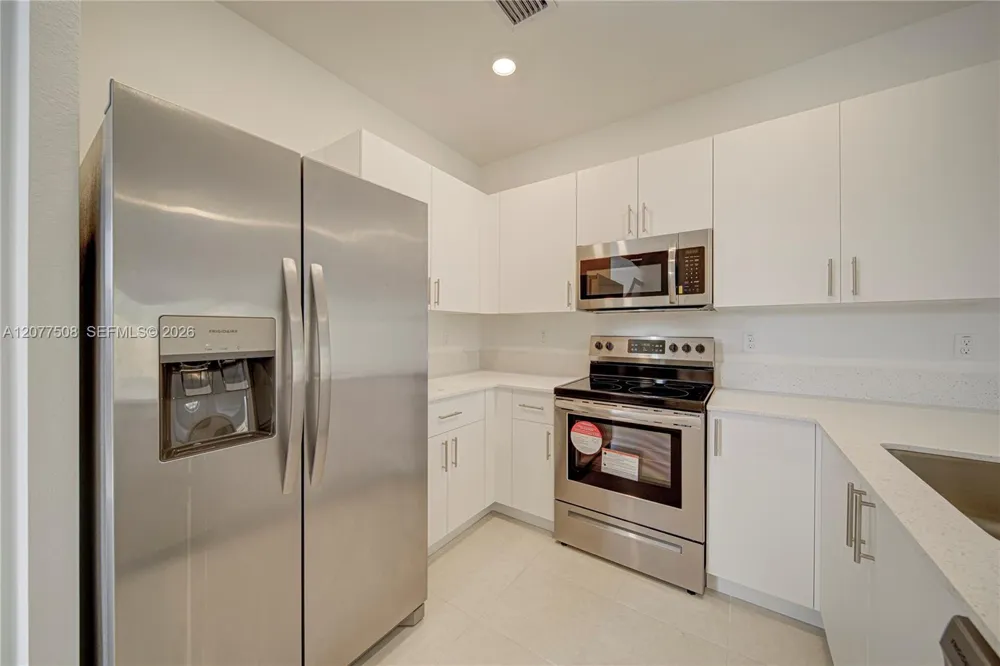 11881 NW 47th Mnr Coral Springs, FL 33076