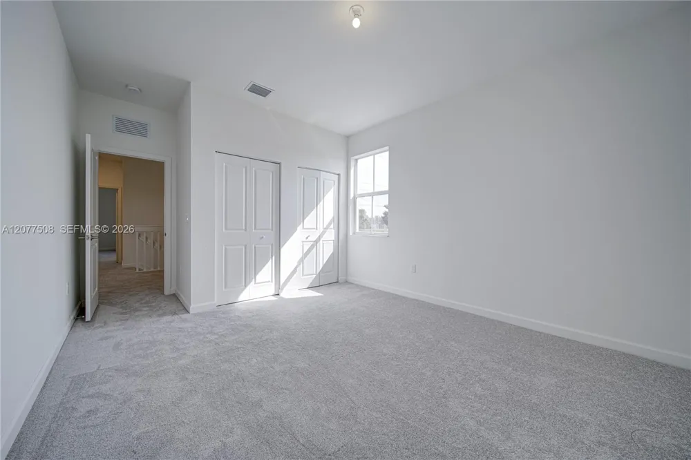 11881 NW 47th Mnr Coral Springs, FL 33076
