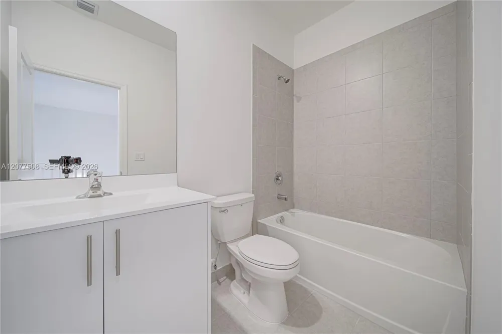 11881 NW 47th Mnr Coral Springs, FL 33076
