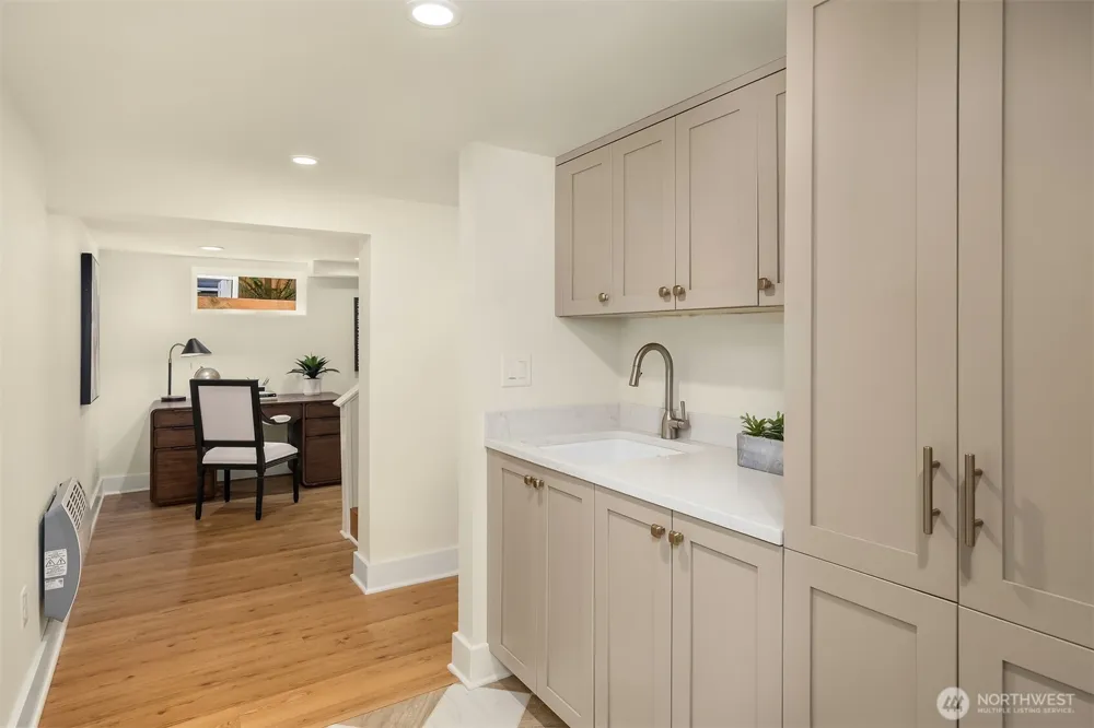 1703 NE 73rd Street Seattle, WA 98115