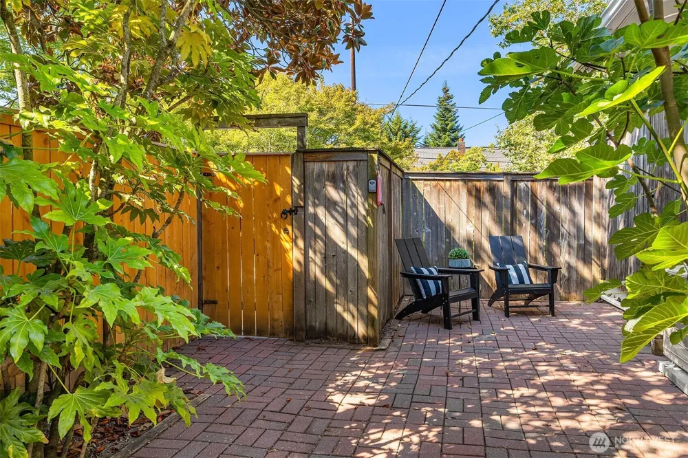 1703 NE 73rd Street Seattle, WA 98115